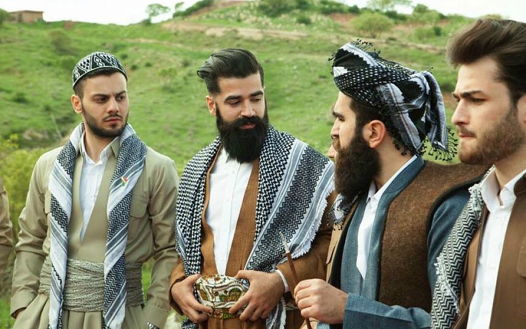 Traditional clothes in iraq